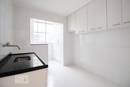 Apartamento para alugar com 56m², 2 quartos e sem vaga Apartamento para alugar com 56m², 2 quartos e sem vagaCozinha