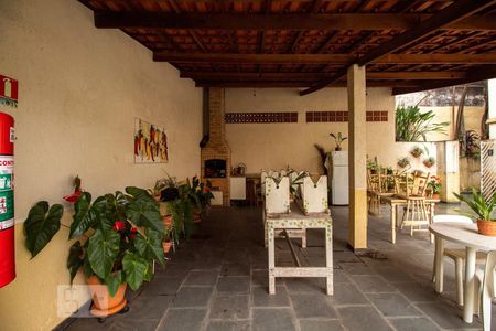 Apartamento para alugar com 56m², 2 quartos e sem vaga Apartamento para alugar com 56m², 2 quartos e sem vagaÁrea comum - churrasqueira