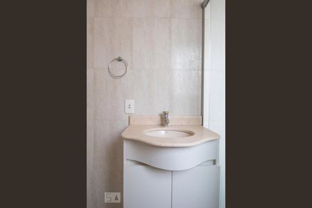 Apartamento para alugar com 56m², 2 quartos e sem vaga Apartamento para alugar com 56m², 2 quartos e sem vagaBanheiro