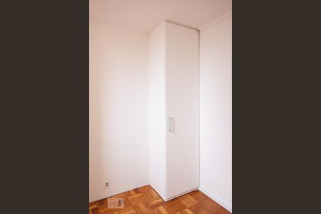 Apartamento para alugar com 56m², 2 quartos e sem vaga Apartamento para alugar com 56m², 2 quartos e sem vagaQuarto 2 - armário