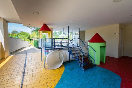 Apartamento para alugar com 60m², 2 quartos e 1 vaga Apartamento para alugar com 60m², 2 quartos e 1 vagaÁrea Comum - Playground