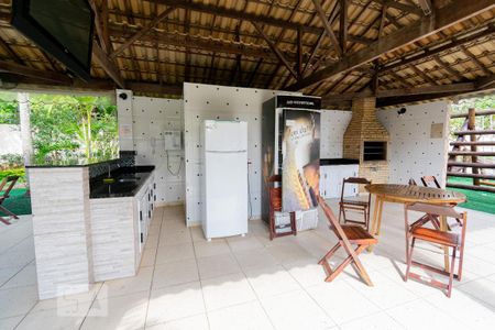 Apartamento para alugar com 60m², 2 quartos e 1 vaga Apartamento para alugar com 60m², 2 quartos e 1 vagaÁrea comum - Churrasqueira
