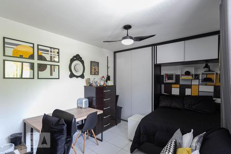 Sala/Quarto de kitnet/studio à venda com 1 quarto, 28m² em Sagrada Família, Belo Horizonte