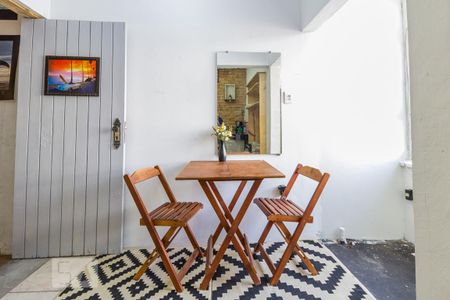 Quarto de apartamento à venda com 1 quarto, 40m² em São João, Porto Alegre