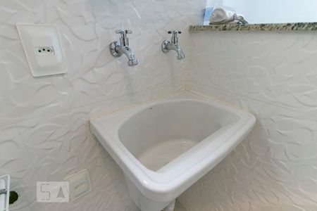 Casa à venda com 170m², 3 quartos e 1 vagaÁrea de Serviço