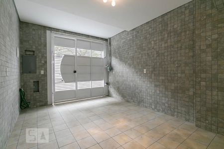 Casa à venda com 170m², 3 quartos e 1 vagaGaragem