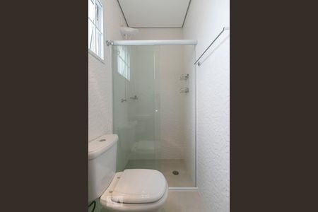 Casa à venda com 170m², 3 quartos e 1 vagaBanheiro da Suíte 2