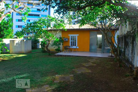 Casa de condomínio para alugar com 250m², 3 quartos e 2 vagas Casa de condomínio para alugar com 250m², 3 quartos e 2 vagasQuarto 3 no fundo