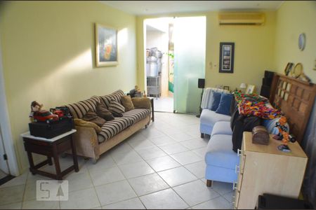 Casa de condomínio para alugar com 250m², 3 quartos e 2 vagas Casa de condomínio para alugar com 250m², 3 quartos e 2 vagasQuarto 3