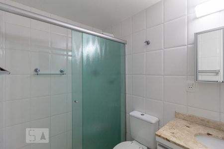 Apartamento à venda com 55m², 2 quartos e 1 vaga Apartamento à venda com 55m², 2 quartos e 1 vagaBanheiro