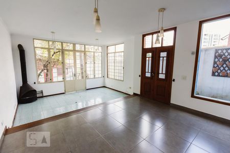 Sala 2 de casa para alugar com 4 quartos, 330m² em Vila Ipojuca, São Paulo