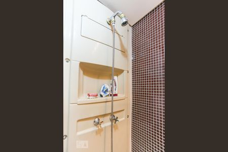 Apartamento à venda com 73m², 3 quartos e 2 vagasBanheiro