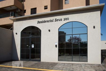 Studio para alugar com 32m², 1 quarto e 1 vagaFachada