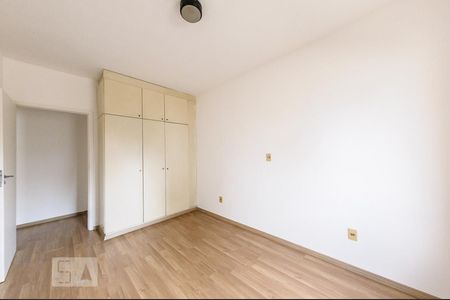 Apartamento à venda com 79m², 2 quartos e 1 vagaQuarto 2
