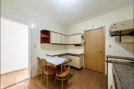 Apartamento à venda com 79m², 2 quartos e 1 vagaCozinha