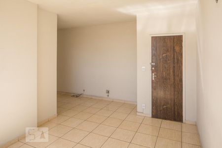 Sala de apartamento para alugar com 1 quarto, 40m² em Floresta, Belo Horizonte