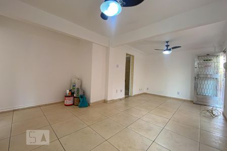Sala de apartamento para alugar com 2 quartos, 60m² em Penha Circular, Rio de Janeiro