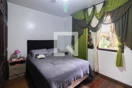 Quarto de casa à venda com 2 quartos, 250m² em Medianeira, Porto Alegre