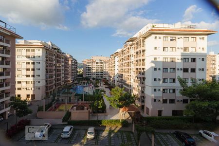 Apartamento para alugar com 65m², 2 quartos e 1 vagaVista