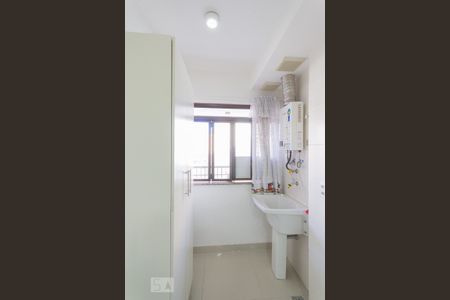 Apartamento para alugar com 65m², 2 quartos e 1 vagaÁrea de Serviço