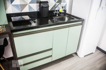 Studio para alugar com 25m², 1 quarto e sem vaga Studio para alugar com 25m², 1 quarto e sem vagaCozinha - Armários