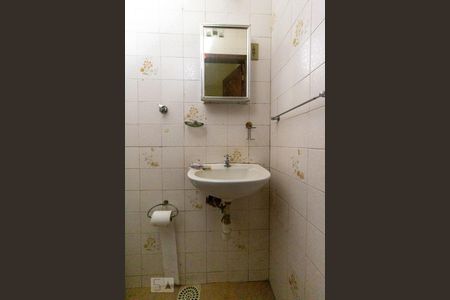 Banheiro de kitnet/studio para alugar com 1 quarto, 35m² em Centro, Rio de Janeiro