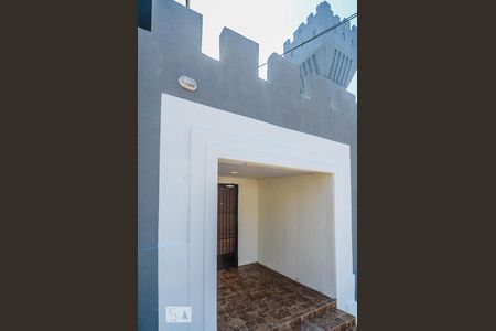 Entrada de kitnet/studio para alugar com 1 quarto, 25m² em Santa Tereza, Porto Alegre