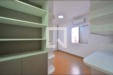 Quarto de apartamento à venda com 1 quarto, 34m² em Vila Clementino, São Paulo