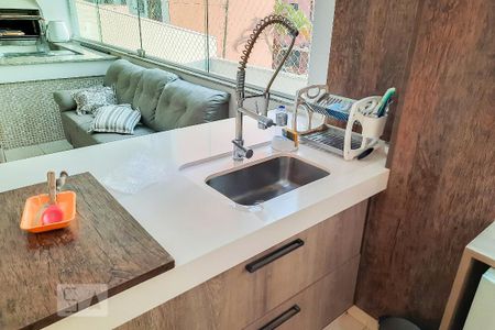 Casa à venda com 450m², 4 quartos e 6 vagasCozinha