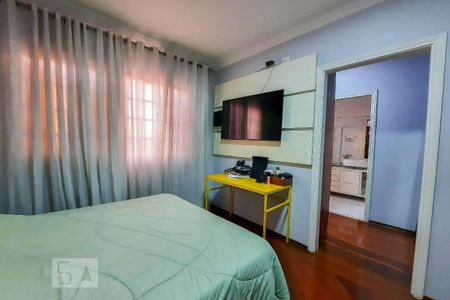 Casa à venda com 450m², 4 quartos e 6 vagasSuíte 4