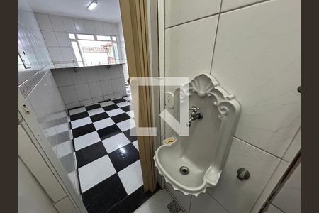 Lavabo de casa para alugar com 3 quartos, 110m² em Cachambi, Rio de Janeiro