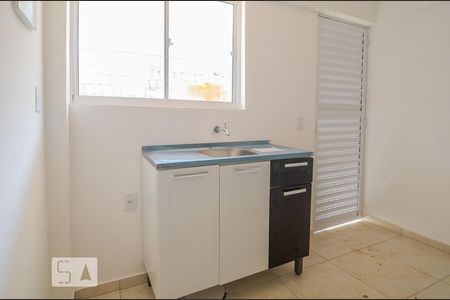 Cozinha de kitnet/studio para alugar com 1 quarto, 28m² em Santa Tereza, Porto Alegre