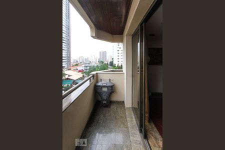 Apartamento para alugar com 300m², 4 quartos e 4 vagas Apartamento para alugar com 300m², 4 quartos e 4 vagasVaranda da Sala de jantar