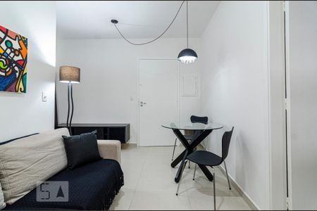 Sala de apartamento para alugar com 1 quarto, 38m² em Vila Madalena, São Paulo
