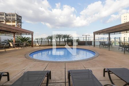 Apartamento para alugar com 100m², 2 quartos e 2 vagasÁrea comum - Piscina