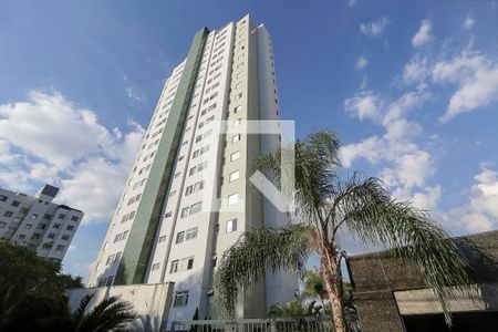 Apartamento para alugar com 100m², 2 quartos e 2 vagasFachada