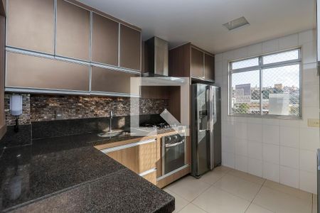 Apartamento para alugar com 100m², 2 quartos e 2 vagasCozinha
