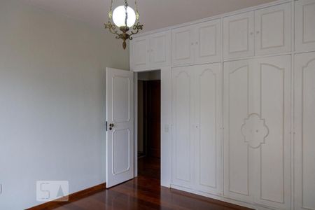 Apartamento à venda com 330m², 4 quartos e 2 vagasQuarto 3