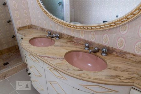 Apartamento à venda com 330m², 4 quartos e 2 vagasBanheiro Social