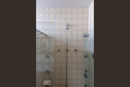 Apartamento à venda com 330m², 4 quartos e 2 vagasBanheiro da Suíte