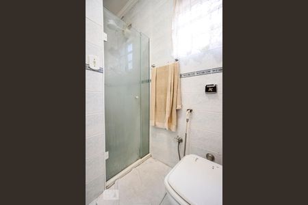 Casa de condomínio para alugar com 100m², 3 quartos e 2 vagas Casa de condomínio para alugar com 100m², 3 quartos e 2 vagasBanheiro social