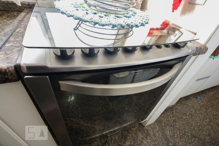 Apartamento à venda com 177m², 4 quartos e 4 vagas Apartamento à venda com 177m², 4 quartos e 4 vagasCozinha