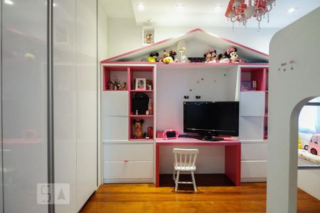 Apartamento à venda com 177m², 4 quartos e 4 vagas Apartamento à venda com 177m², 4 quartos e 4 vagasQuarto 1