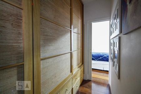 Apartamento à venda com 177m², 4 quartos e 4 vagas Apartamento à venda com 177m², 4 quartos e 4 vagasSuíte 2