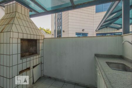 Apartamento à venda com 177m², 4 quartos e 4 vagas Apartamento à venda com 177m², 4 quartos e 4 vagasChurrasqueira