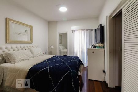 Apartamento à venda com 177m², 4 quartos e 4 vagas Apartamento à venda com 177m², 4 quartos e 4 vagasSuíte 2