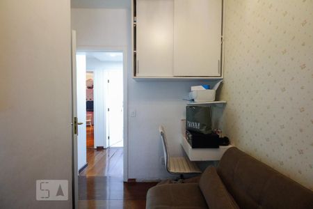 Apartamento à venda com 177m², 4 quartos e 4 vagas Apartamento à venda com 177m², 4 quartos e 4 vagasQuarto 2