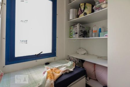 Apartamento à venda com 177m², 4 quartos e 4 vagas Apartamento à venda com 177m², 4 quartos e 4 vagasQuarto de serviço