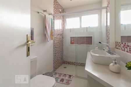Apartamento à venda com 177m², 4 quartos e 4 vagas Apartamento à venda com 177m², 4 quartos e 4 vagasBanheiro Social