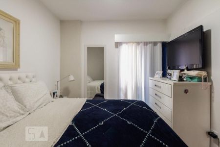 Apartamento à venda com 177m², 4 quartos e 4 vagas Apartamento à venda com 177m², 4 quartos e 4 vagasSuíte 2